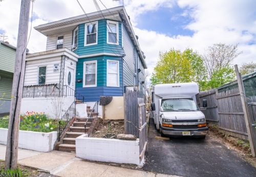 79 Fern Ave, Irvington, NJ 07111-3130