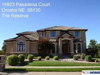 16823 Pasadena Ct, Omaha NE  68130-2251 exterior