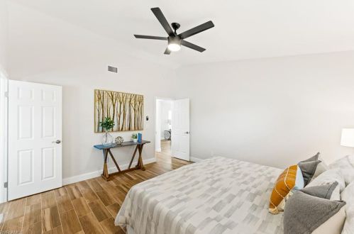 5301 21 Pl, Naples FL 34116-6863 exterior