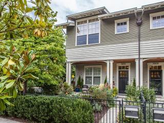 5902 47 Ave, Portland OR  97206-6238 exterior