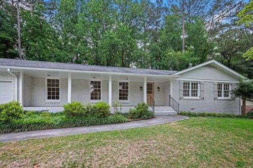 4831 Cambridge Dr, Atlanta GA  30338-5005 exterior