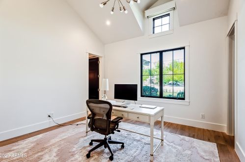 5431 Exeter Blvd, Phoenix AZ 85018-3227 exterior