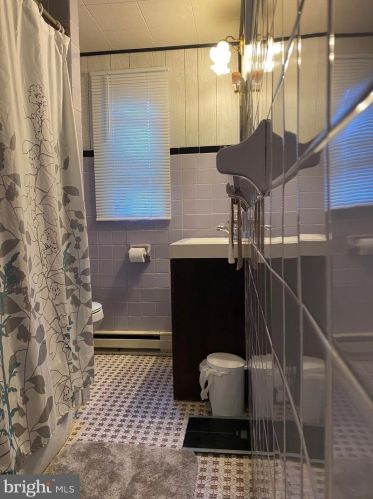 47 Norman St, Chester PA 19014-2140 exterior