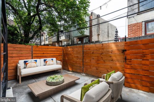 716 56th St, Philadelphia PA  19143-2508 exterior