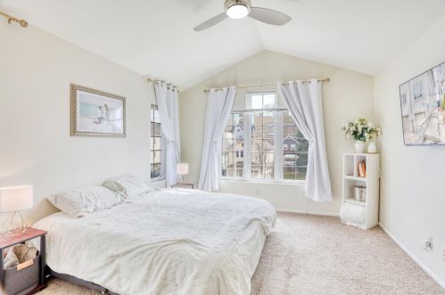 1741 Warren Ave, Milwaukee WI 53202-1616 exterior