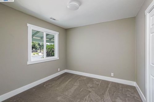 5501 Arizona Dr, Concord CA  94521-4026 exterior