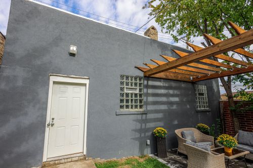 2720 Monroe St, Chicago IL  60612-2823 exterior