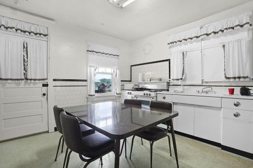 2920 Mckibbon Rd, Saint Louis MO 63134-3214 exterior