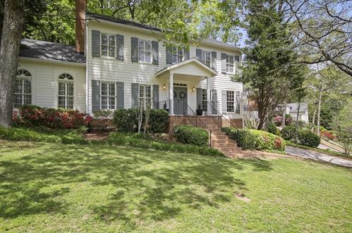 1712 Fernleaf Cir, Atlanta, GA 30318-1418