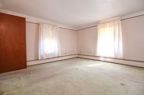 21 Jasset St, Newton MA 02458-1055 exterior