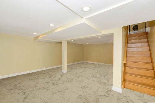 31 New Jersey St, Huntington Station NY 11746-6852 exterior