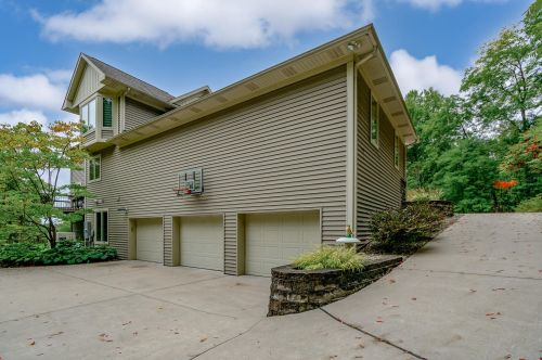 09222 23 1/2 St St, Gobles MI 49055-9253 exterior