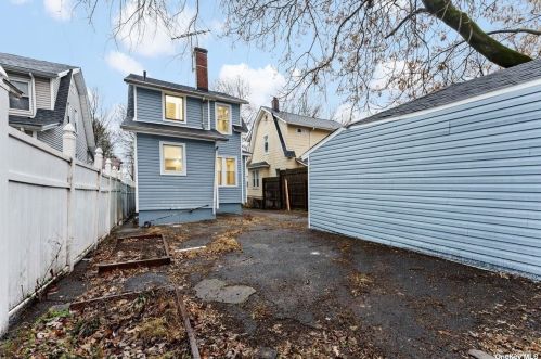 4031 Rombouts Ave, Bronx NY  10466-2513 exterior