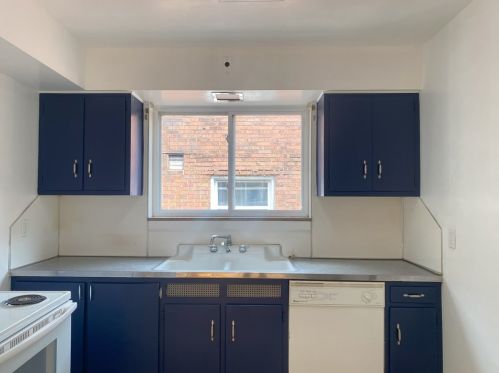 308 Lenox Ave, Pittsburgh PA  15221-4300 exterior