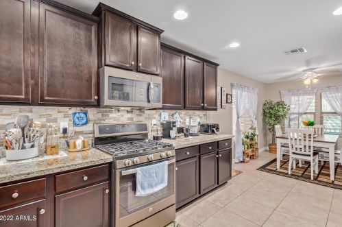 2005 Anderson Dr, Phoenix AZ 85022 exterior