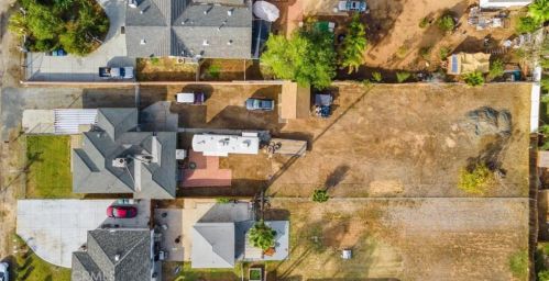 6190 Stearns St, Riverside CA 92504-1726 exterior