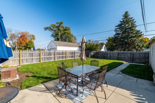 3758 5 Pl, Milwaukee WI 53204-3906 exterior