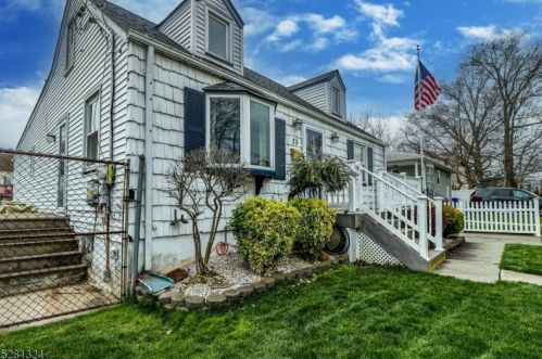 75 Dartmouth Ave, Avenel NJ 07001-1860 exterior