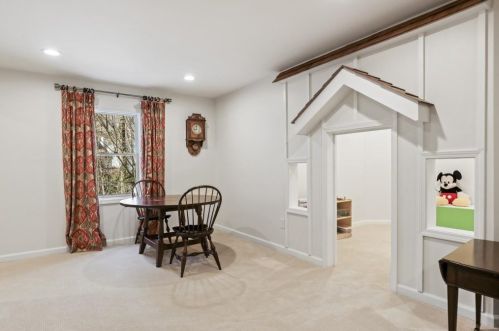 1225 Brooke Greene, Atlanta GA 30319-4715 exterior