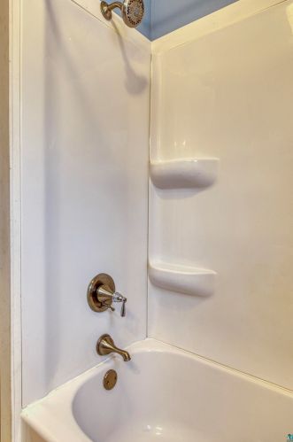 4321 Dodge St, Duluth MN 55804-1409 exterior