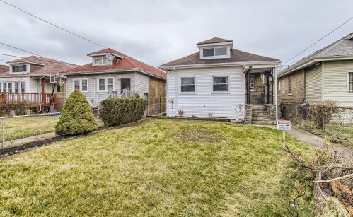 7614 Michigan Ave, Chicago IL  60619-2313 exterior