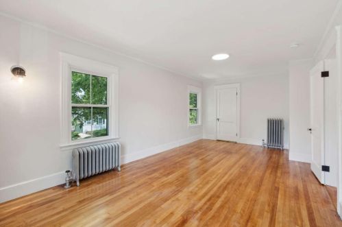 155 Pleasant Ave, Portland ME 04106-6225 exterior