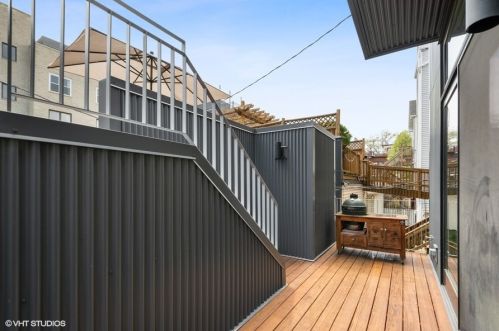 2237 Mclean Ave, Chicago IL 60647-4113 exterior