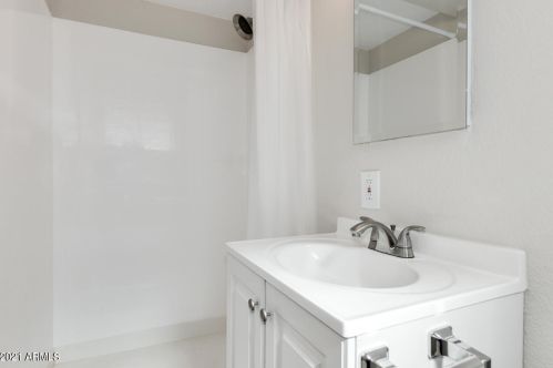 612 28 St, Phoenix AZ 85008-5002 exterior