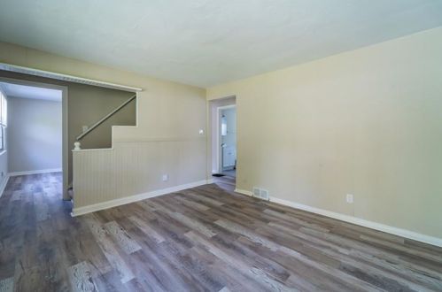 223 Auburn St, Pittsburgh PA  15206-3209 exterior