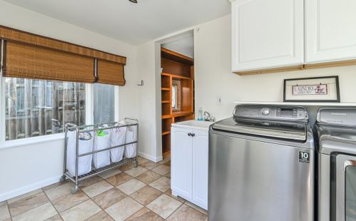 323 Frst Ave, Pittsburgh PA 15202-3201 exterior