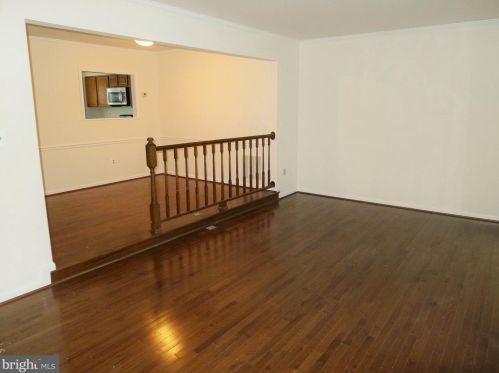 10722 Pine Haven Ter, Rockville MD  20852-3441 exterior