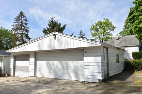 4572 70th St, Milwaukee WI  53218-5407 exterior