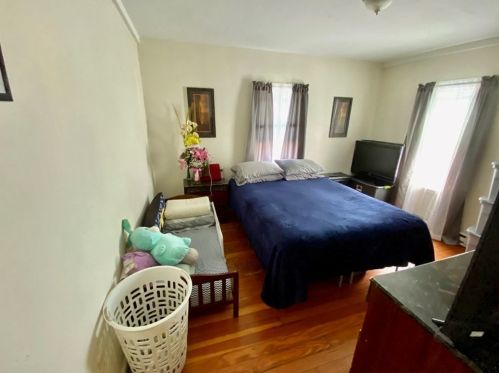 60 Lk St, Webster MA 01570-2605 exterior