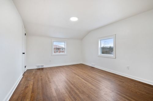 1307 Jefferson Heights Rd, Pittsburgh PA  15235-4807 exterior