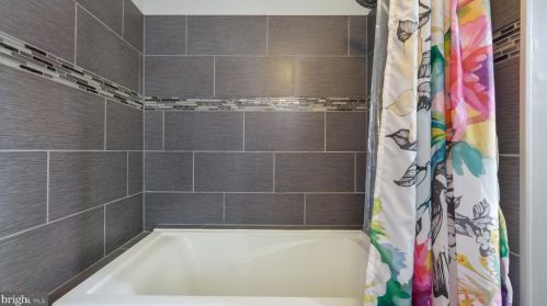 2440 Lawrence St, Philadelphia PA 19120-2807 exterior