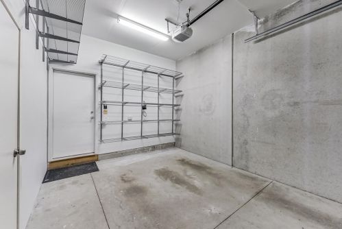 1237 Cottage Pl, Chicago IL  60607-2855 exterior