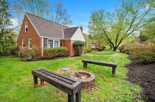 101 Harbeth Dr, Pittsburgh PA  15237-3327 exterior