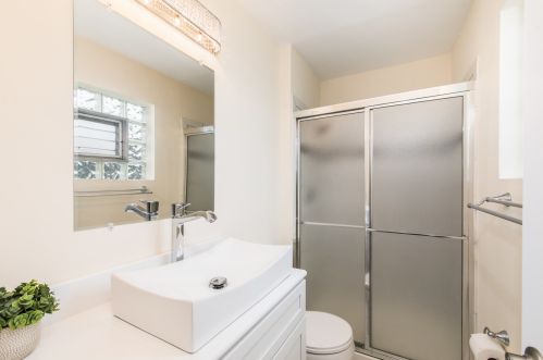 4558 Maria Ct, Chicago IL 60656-4255 exterior