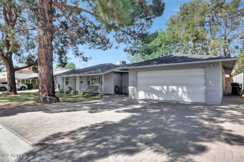 6628 2nd Ave, Phoenix AZ  85013-1205 exterior