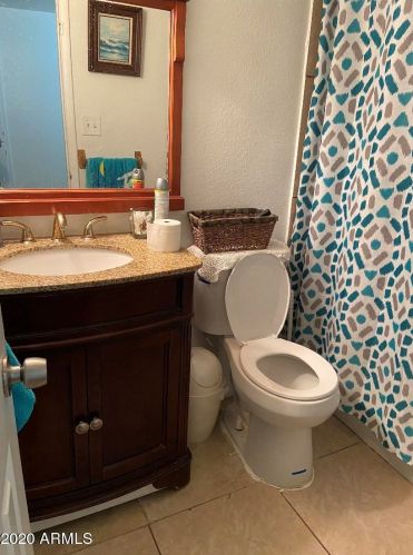 8219 34th Ave, Phoenix AZ 85053-5612 exterior