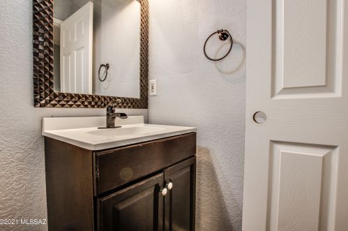 3413 Calle De Ln Bajada, Tucson AZ 85746-8341 exterior