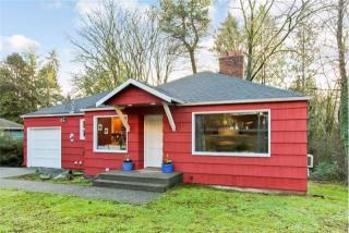 1517 106 St, Seattle WA  98125-6907 exterior