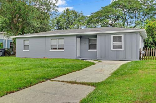 4007 Fawn Cir, Tampa, FL 33610-5730