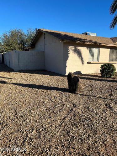 19243 5th Ave, Phoenix AZ  85027-5639 exterior