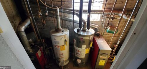 601 Magee Ave, Philadelphia PA  19111-4715 exterior