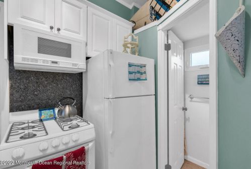 35 Plover Way, Lavallette NJ 08735-1518 exterior