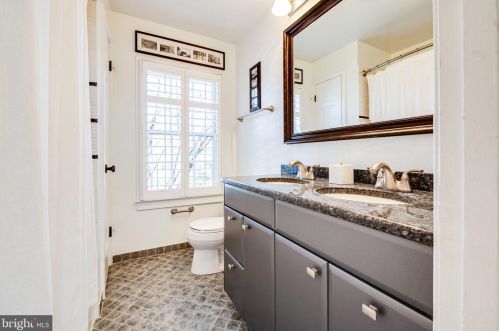 810 Fairfax St, Alexandria VA 22314-4314 exterior