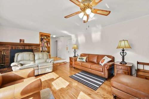 130 Mtn Rd, Seymour CT 06483-2039 exterior