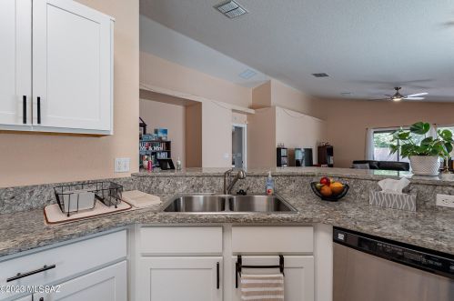 10367 Oakbrook St, Tucson AZ  85747-5965 exterior