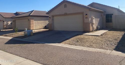 577 Mariposa St, Chandler AZ  85225-2947 exterior